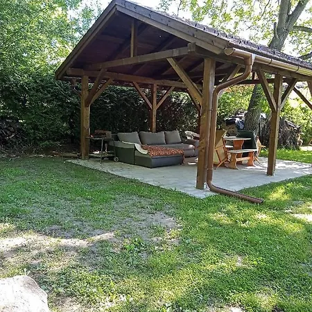 Viz-party Vendeghaz Guest house